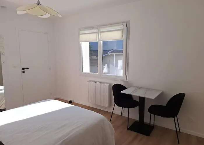Grande Maison Elegante *